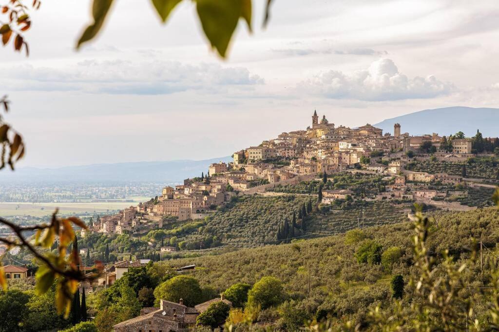 Appartamento Venturini Trevi Eksteriør bilde